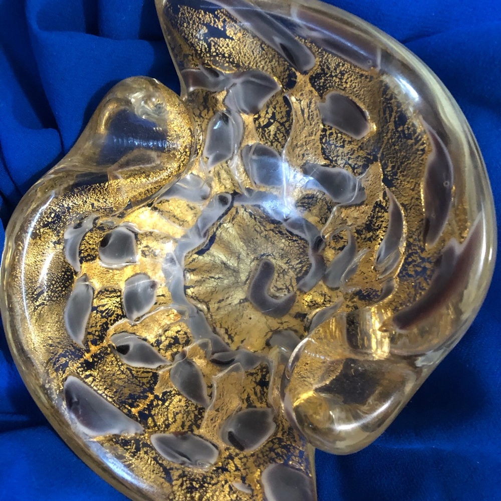 Elegant Vintage Gold Swirl Ashtrays